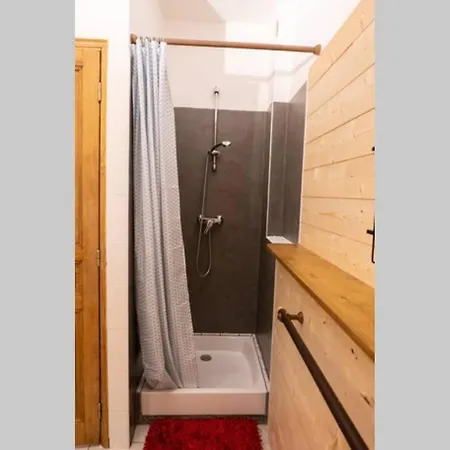 Les Gites Du Fesquet - Agreable T2 Independant Dans Cadre Calme Et Verdoyant Apartment