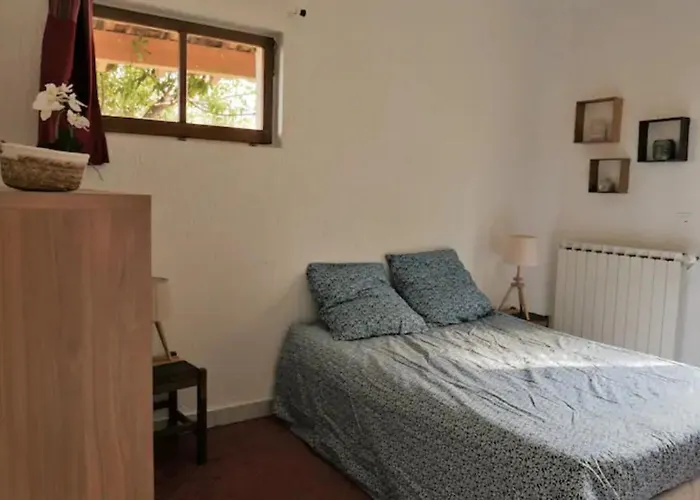 Apartament Les Du Fesquet - Agreable T2 Independant Dans Cadre Calme Et Verdoyant *